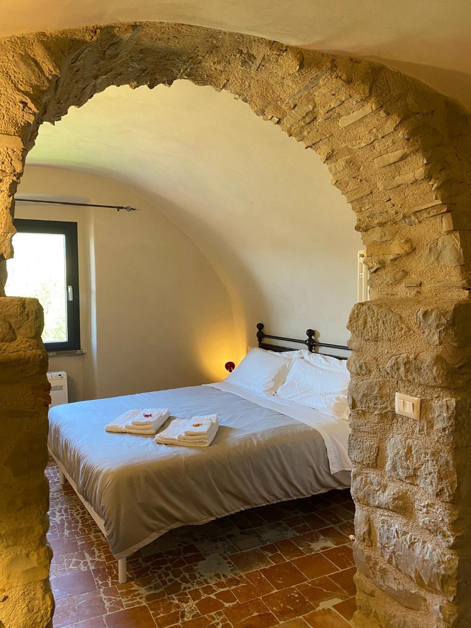 La Casa Medievale Suites E Spa Pontremoli Esterno foto