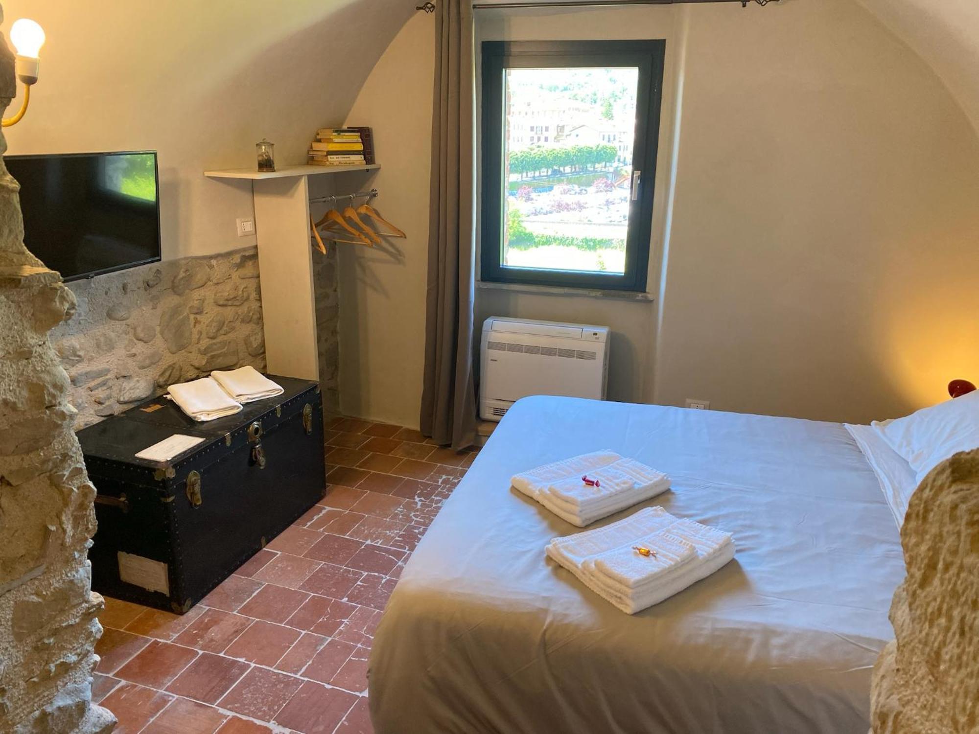 La Casa Medievale Suites E Spa Pontremoli Esterno foto