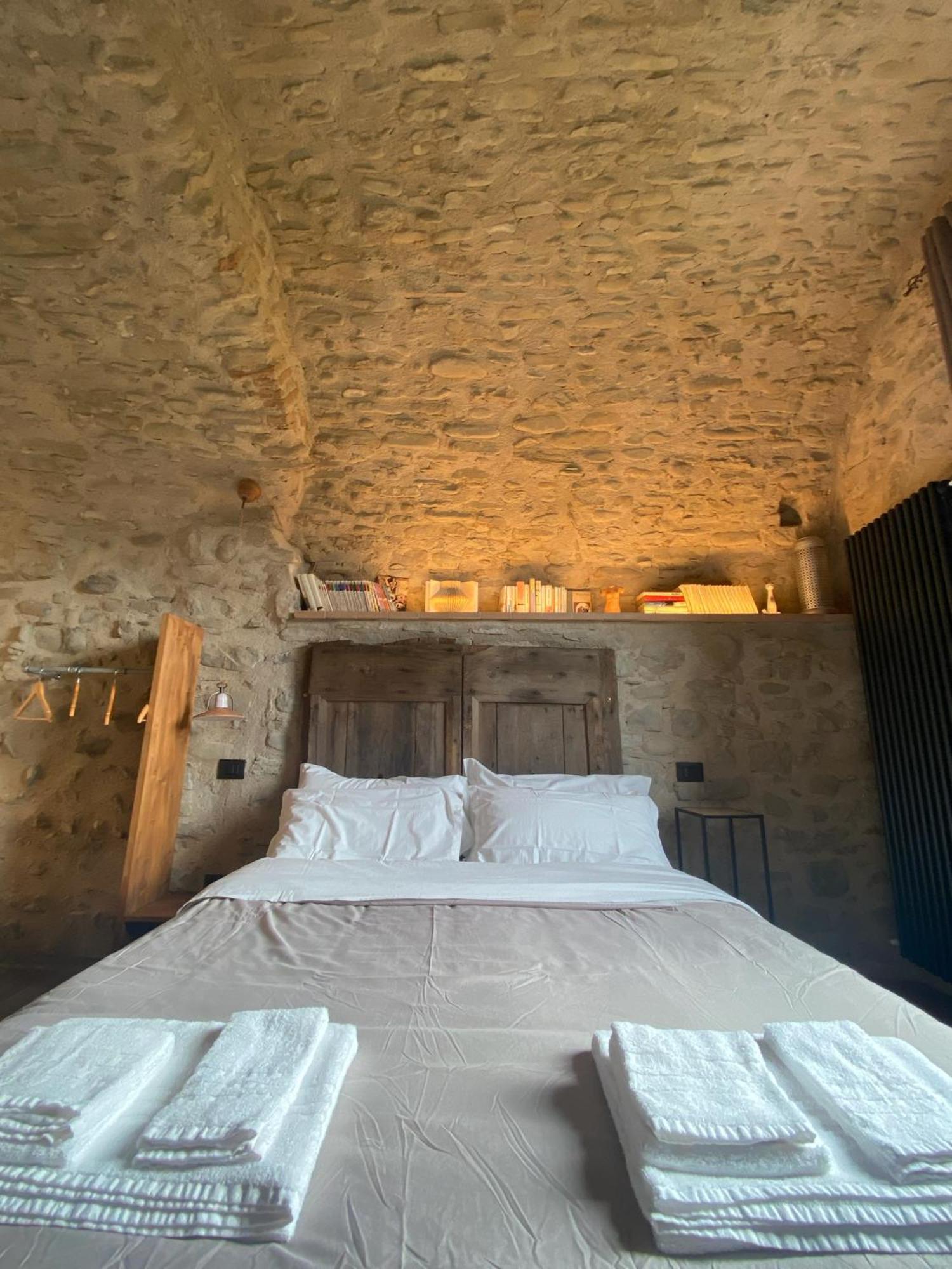 La Casa Medievale Suites E Spa Pontremoli Esterno foto