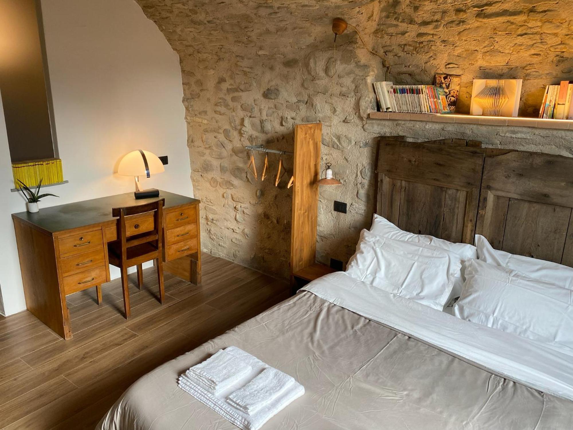 La Casa Medievale Suites E Spa Pontremoli Esterno foto