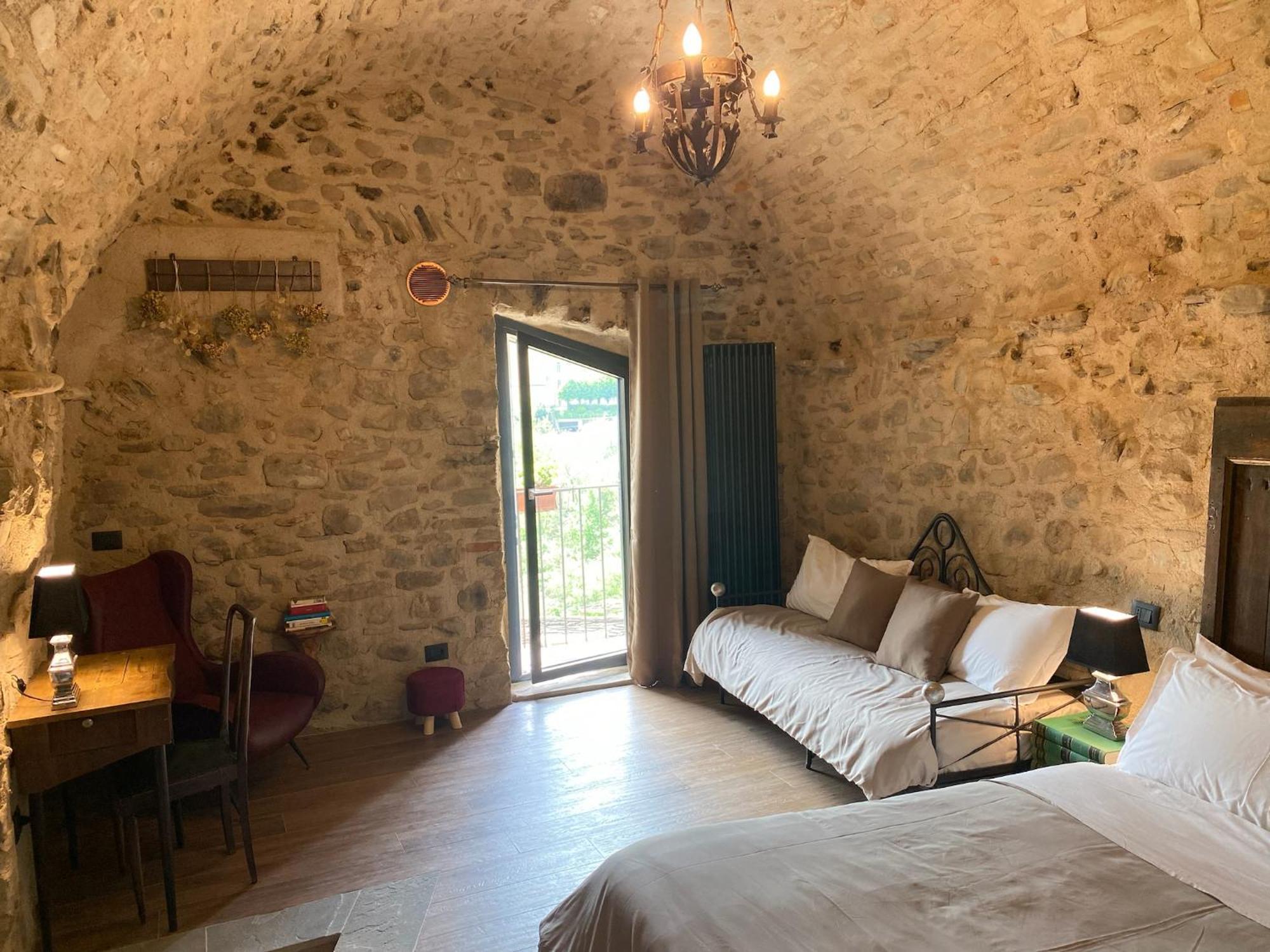 La Casa Medievale Suites E Spa Pontremoli Esterno foto