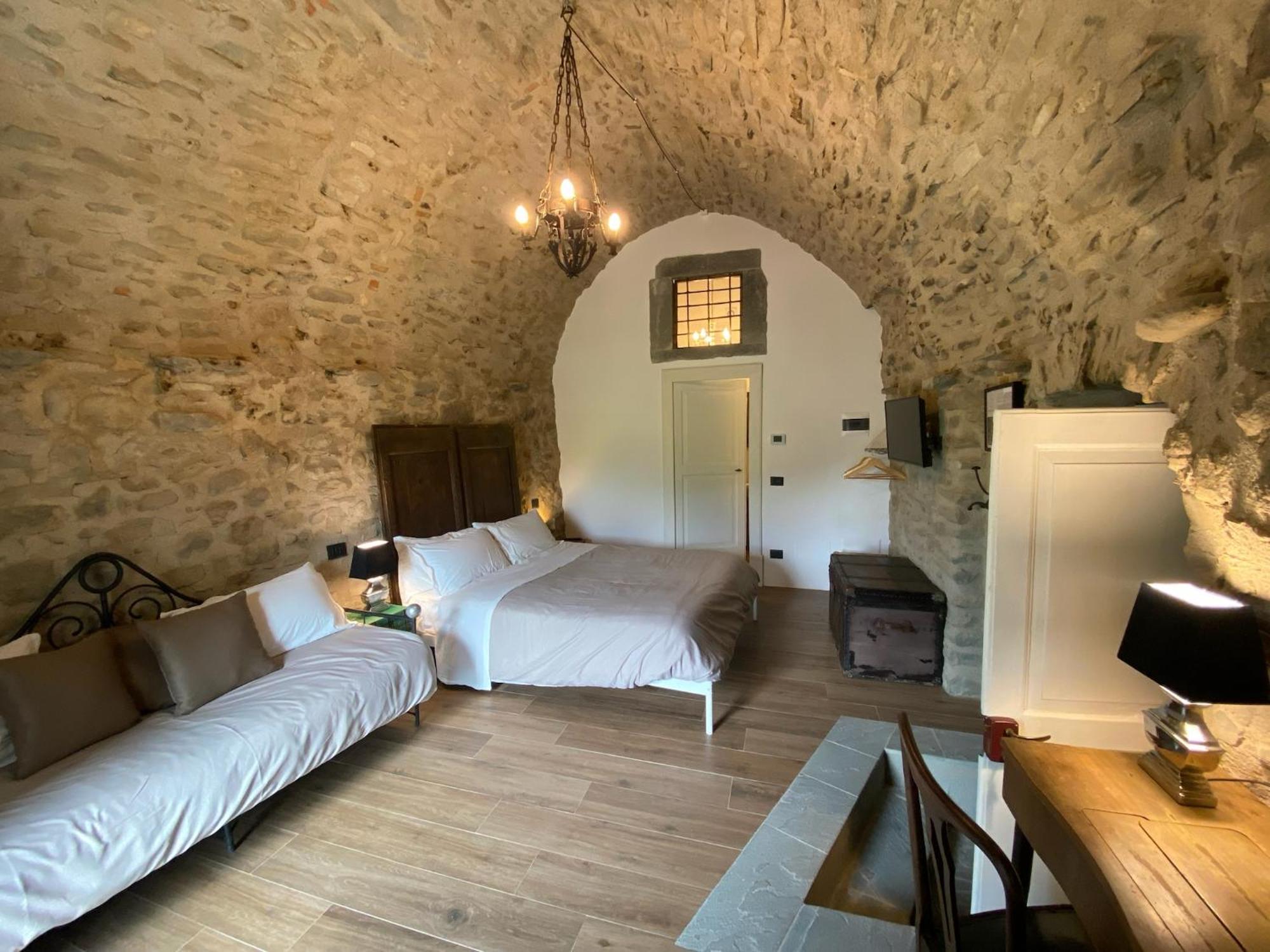 La Casa Medievale Suites E Spa Pontremoli Esterno foto