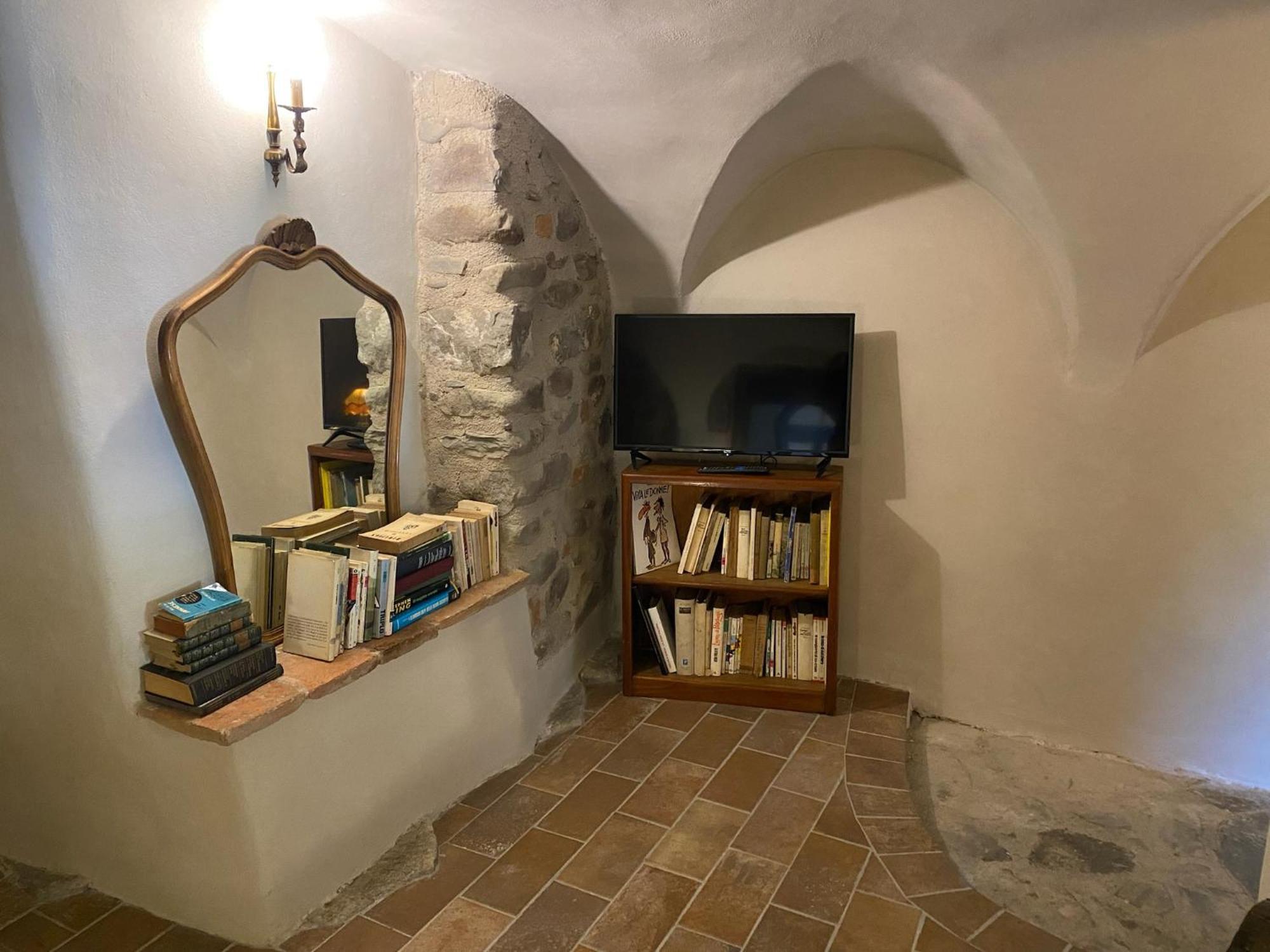 La Casa Medievale Suites E Spa Pontremoli Esterno foto