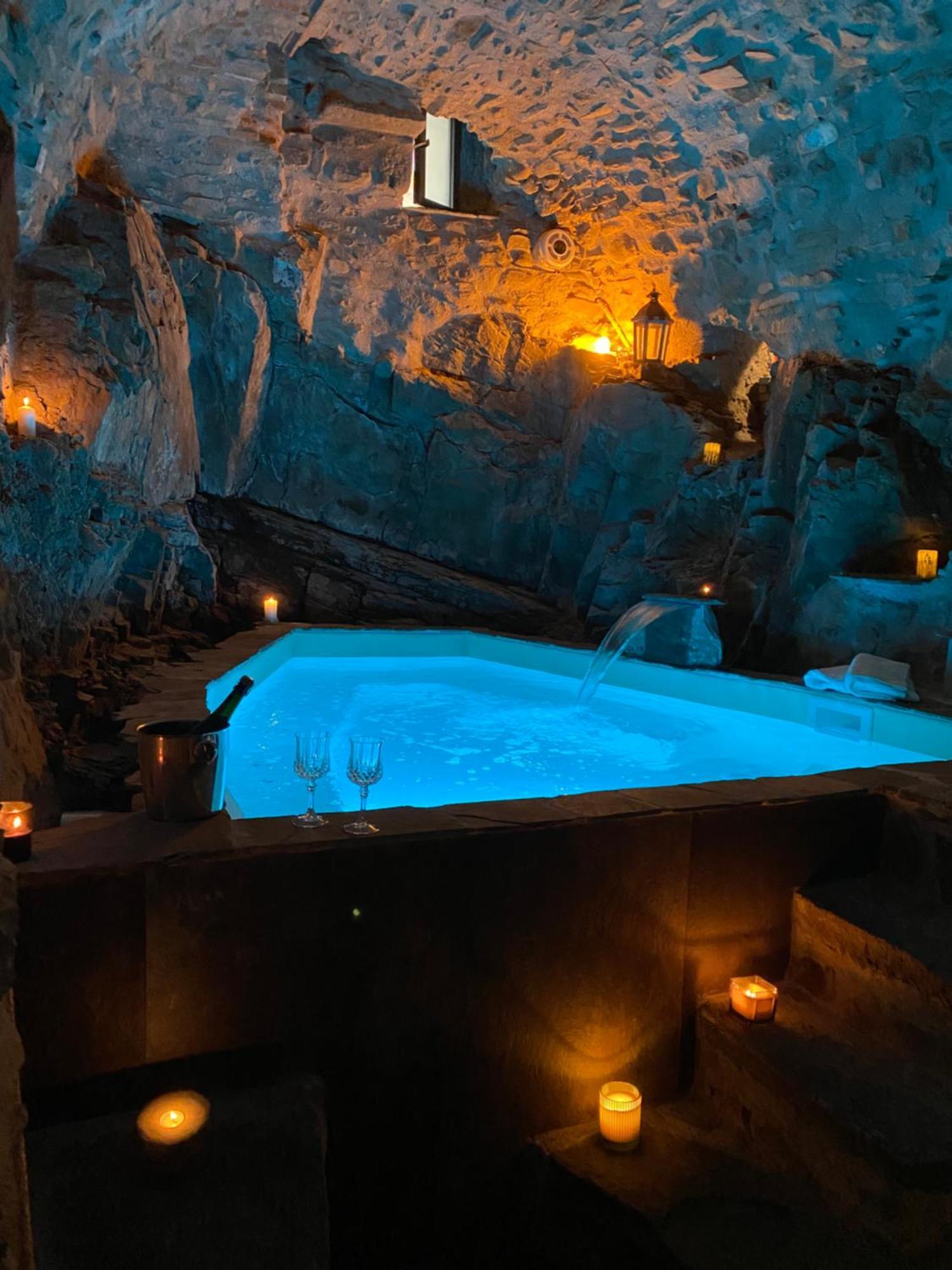 La Casa Medievale Suites E Spa Pontremoli Esterno foto
